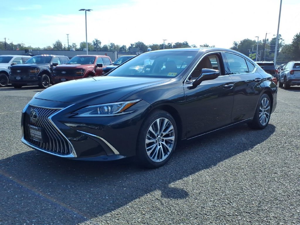 Used 2019 Lexus ES 350 w/ Premium Package FWD image 3