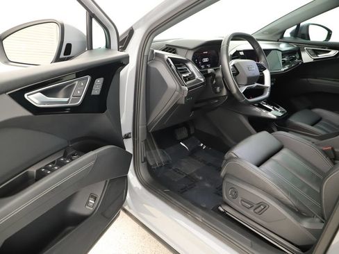Certified 2023 Audi Q4 e-tron Prestige w/ Black Optic Package AWD/4WD image 14