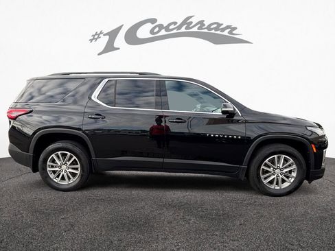 Used 2023 Chevrolet Traverse LT image 7