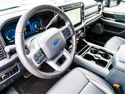 Used 2025 Ford F250 Lariat w/ Lariat Ultimate Package AWD/4WD image 10