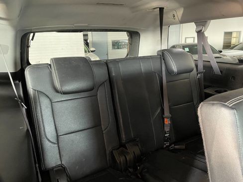 Used 2016 GMC Yukon XL SLE w/ Convenience Package image 28