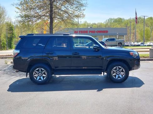 Certified 2024 Toyota 4Runner TRD Off-Road Premium AWD/4WD image 22