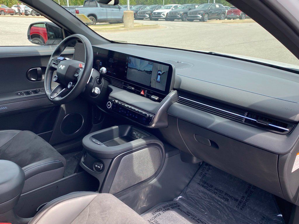 Used 2025 Hyundai Ioniq 5 N AWD/4WD image 31