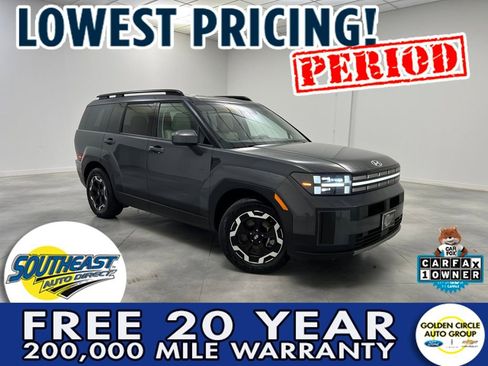 Used 2025 Hyundai Santa Fe SEL image 1