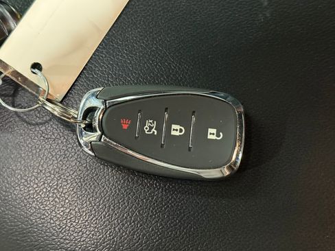 Used 2018 Chevrolet Malibu LS image 28