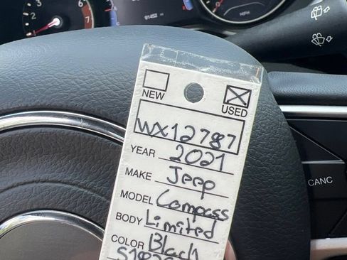 Certified 2021 Jeep Compass Latitude FWD image 22