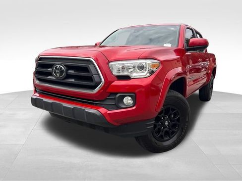 Used 2021 Toyota Tacoma SR5 AWD/4WD image 9