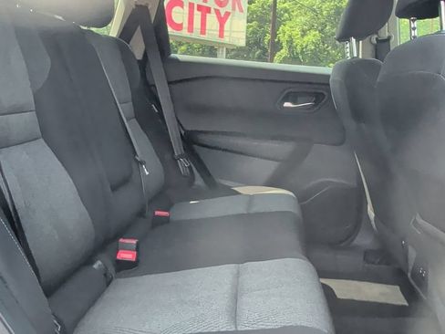 Used 2024 Nissan Rogue SV AWD/4WD image 17