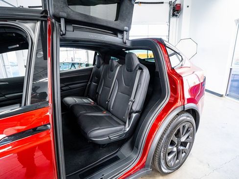 Used 2024 Tesla Model X image 50