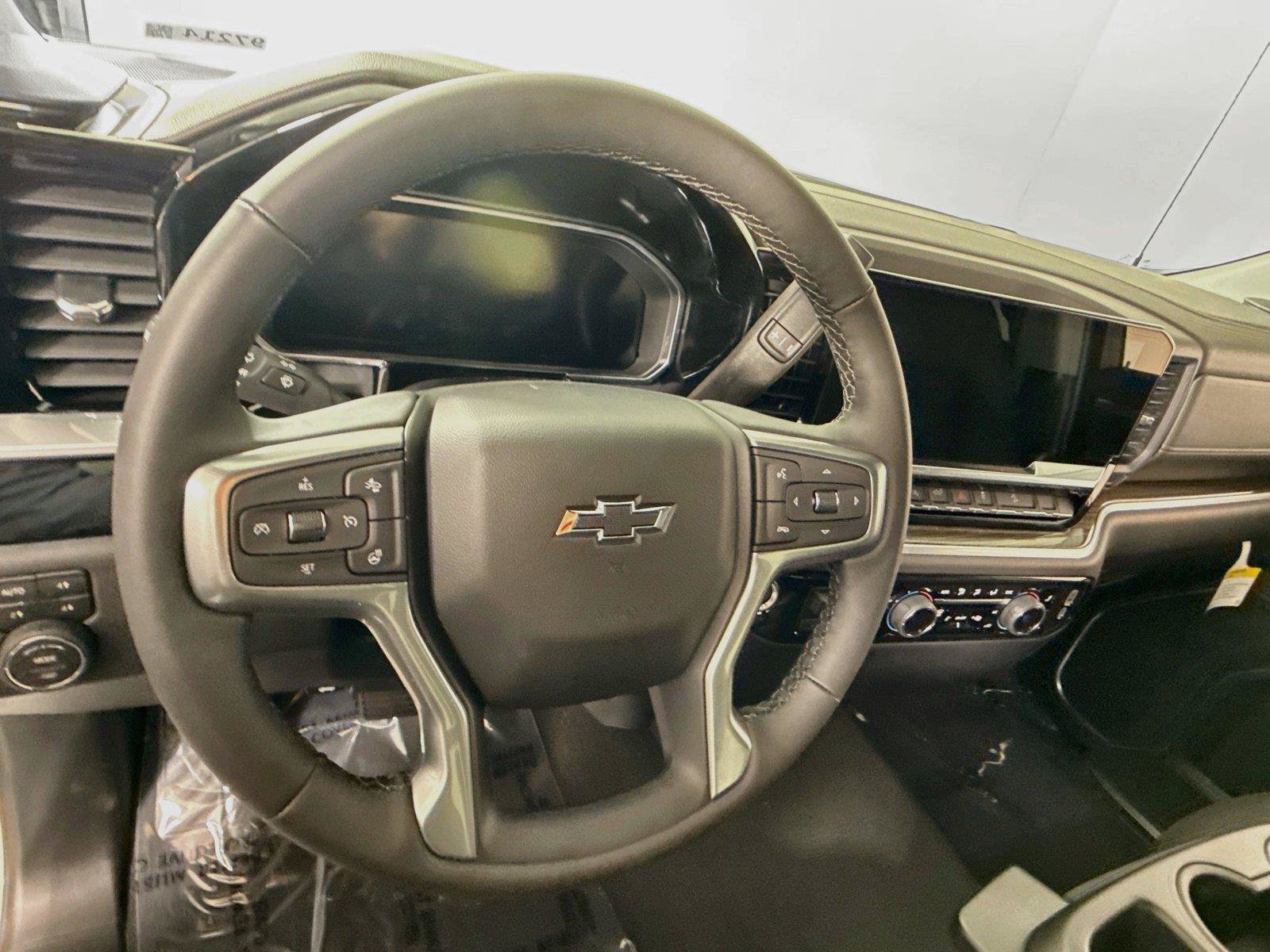 New 2026 Chevrolet Silverado 1500 RST w/ Z71 Off-Road Package AWD/4WD image 5
