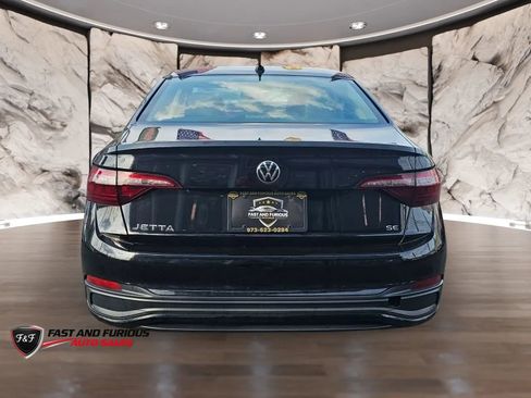 Used 2022 Volkswagen Jetta SE FWD image 7