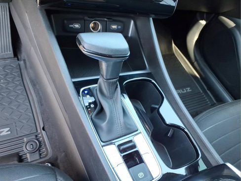 Used 2024 Hyundai Santa Cruz SE image 24