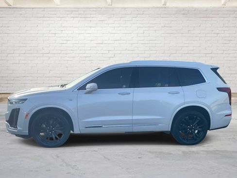 Used 2020 Cadillac XT6 Premium Luxury AWD/4WD image 11
