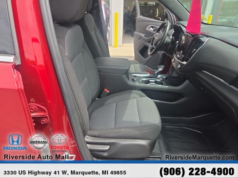 Used 2023 Chevrolet Traverse LT w/ LPO, Floor Liner Package AWD/4WD image 25