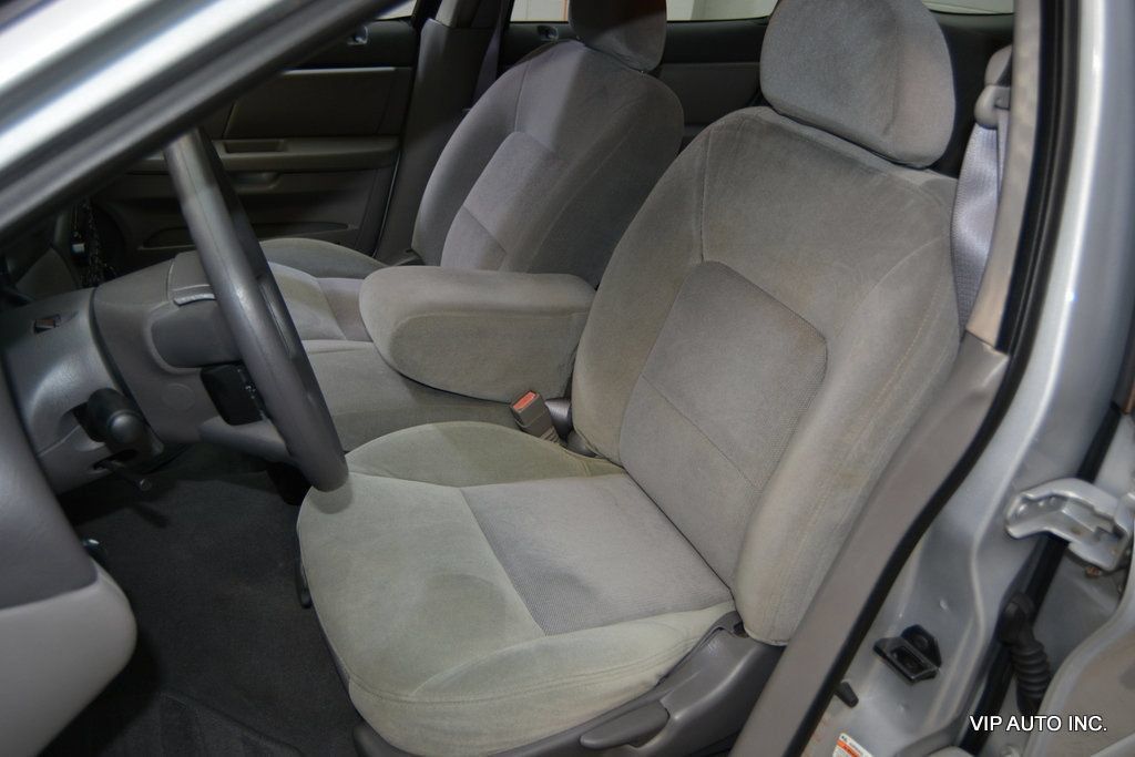 Used 2004 Mercury Sable GS FWD image 12