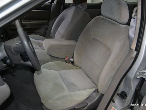 Used 2004 Mercury Sable GS FWD image 12