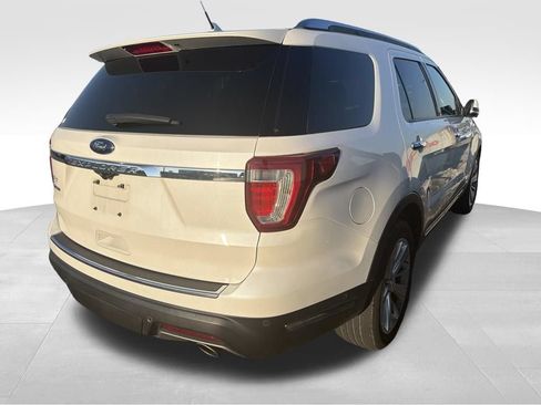 Used 2018 Ford Explorer Limited w/ Equipment Group 301A FWD image 26
