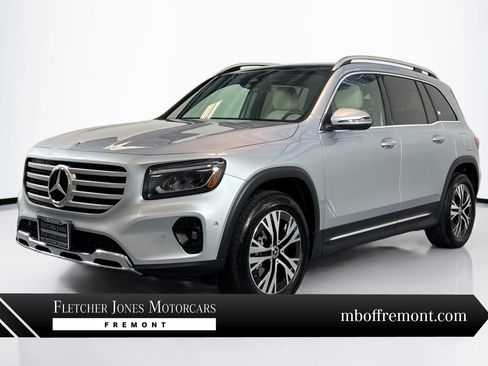Used 2026 Mercedes-Benz GLB 250 4MATIC image 1