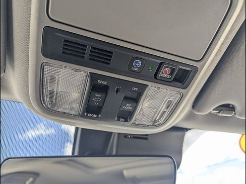 Used 2022 Honda Pilot Touring image 38