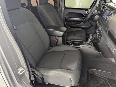 Used 2021 Jeep Gladiator Sport image 34