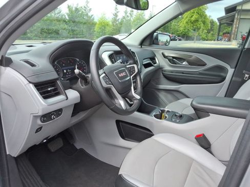 Certified 2024 GMC Terrain SLT w/ Infotainment Package II AWD/4WD image 22