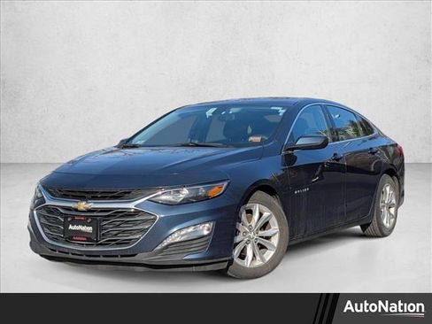 Used 2022 Chevrolet Malibu LT image 1