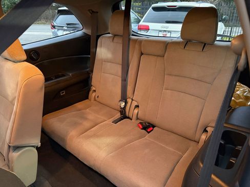 Used 2019 Honda Pilot LX image 19