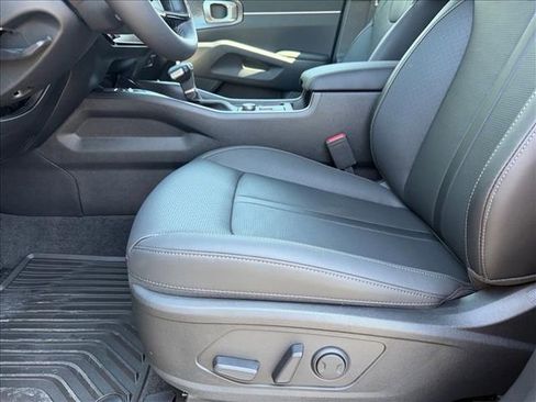 New 2026 Kia Sorento EX FWD image 11