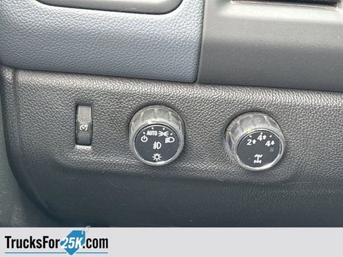 Used 2015 Chevrolet Colorado Z71 image 26