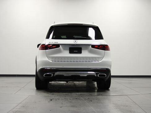 Used 2024 Mercedes-Benz GLS 450 4MATIC image 5