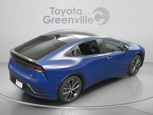 Used 2025 Toyota Prius Limited w/ Limited Premium Package FWD image 14