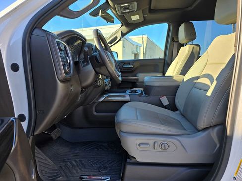 Used 2021 Chevrolet Silverado 1500 RST image 20