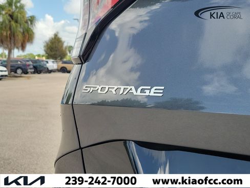 Certified 2023 Kia Sportage SX FWD image 10