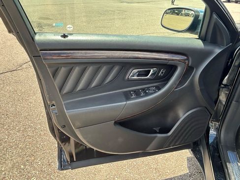 Used 2015 Ford Taurus Limited w/ Equipment Group 301A FWD image 14
