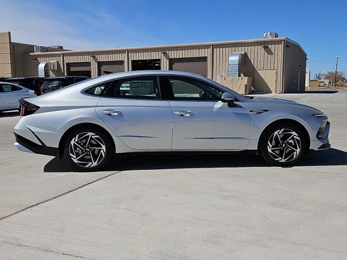 New 2026 Hyundai Sonata SEL image 5