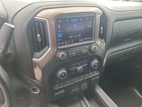 Used 2023 Chevrolet Silverado 2500 High Country w/ Z71 Off-Road Package image 30