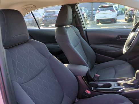 Used 2022 Toyota Corolla LE FWD image 40