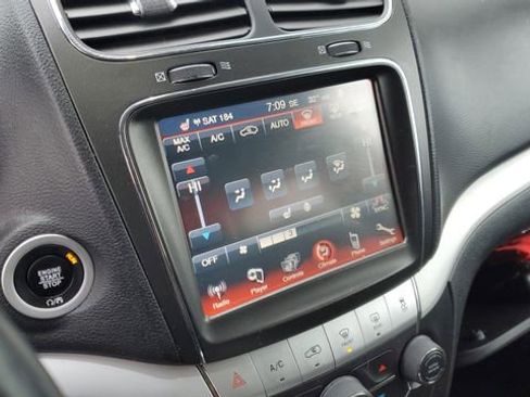 Used 2019 Dodge Journey GT image 12