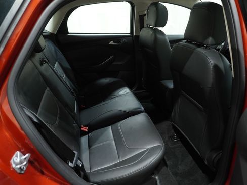 Used 2018 Ford Focus Titanium FWD image 15