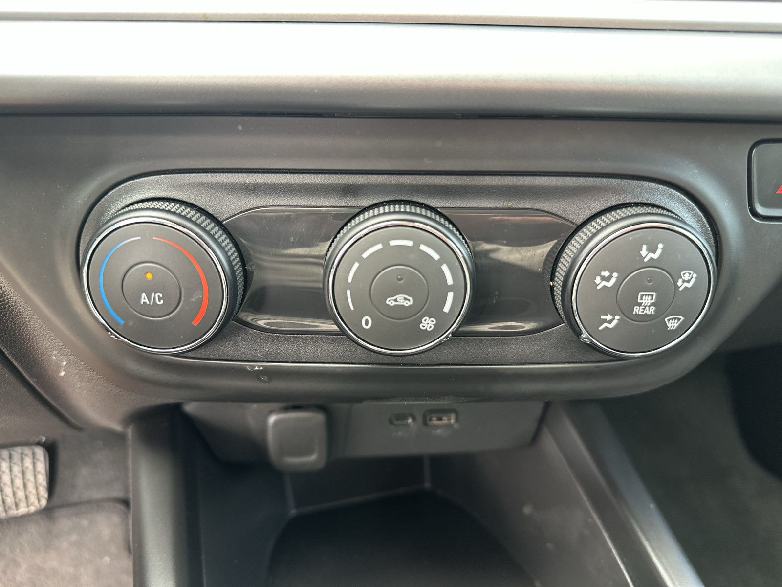 Used 2026 Chevrolet Trax LS FWD image 21