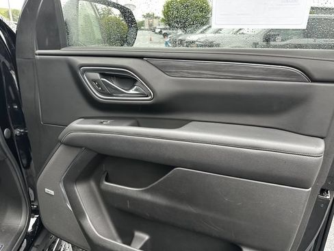 Used 2023 GMC Yukon SLT w/ SLT Premium Package AWD/4WD image 36