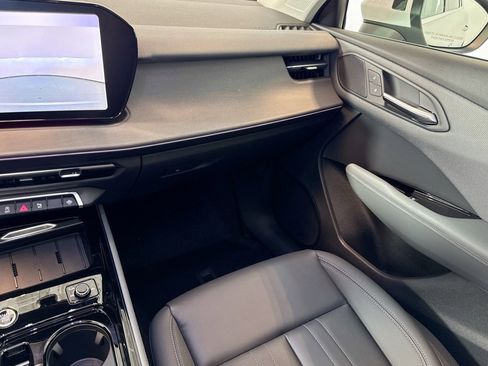 New 2026 Audi Q3 quattro 2.0T AWD/4WD image 21