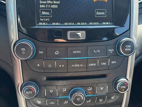 Used 2014 Chevrolet Malibu LT FWD image 19
