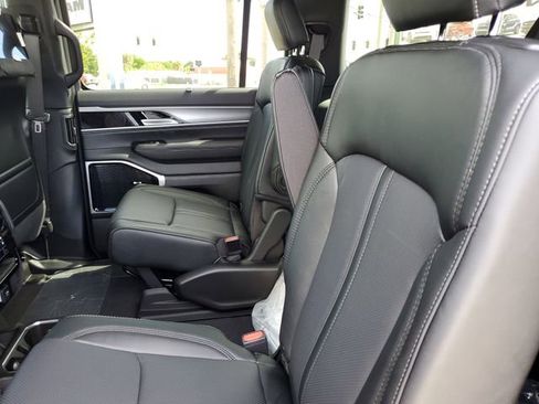 New 2026 Jeep Grand Wagoneer L Limited image 10