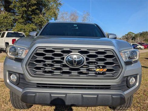 Used 2021 Toyota Tacoma TRD Off-Road image 8