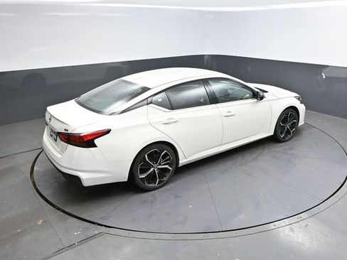 Used 2025 Nissan Altima 2.5 SR image 45