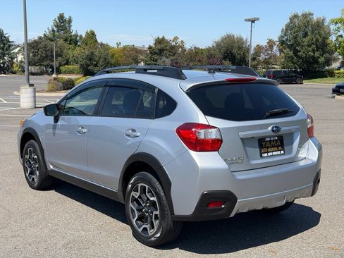 Used 2017 Subaru Crosstrek 2.0i AWD/4WD image 3