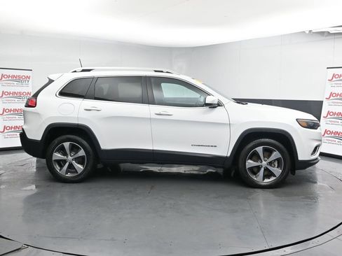 Used 2019 Jeep Cherokee Limited image 9