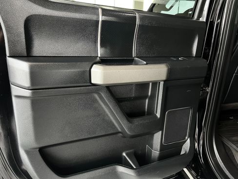 Used 2018 Ford F150 Raptor w/ Equipment Group 802A Luxury image 17