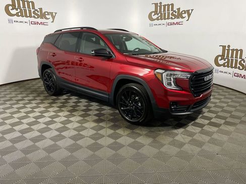 Used 2024 GMC Terrain SLT w/ Elevation Edition AWD/4WD image 1